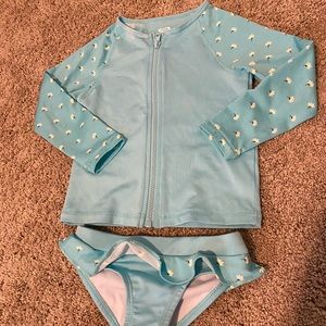 Roxy size 5 two-piece rash guard